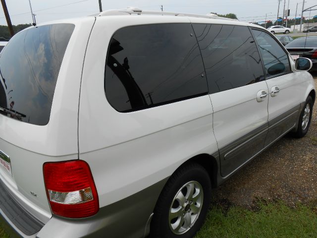 Kia Sedona 2005 photo 3