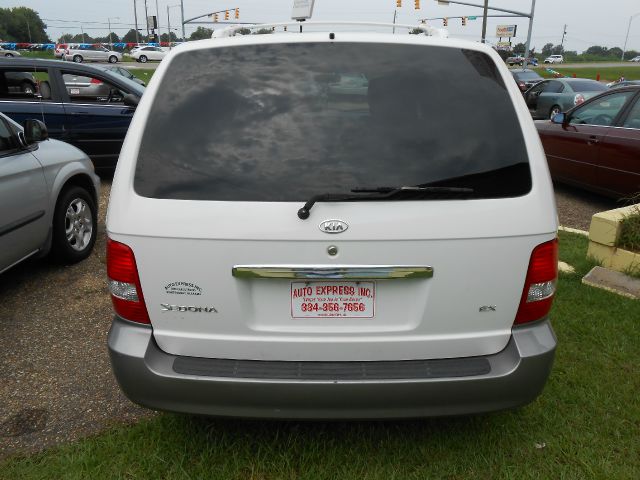 Kia Sedona 2005 photo 4