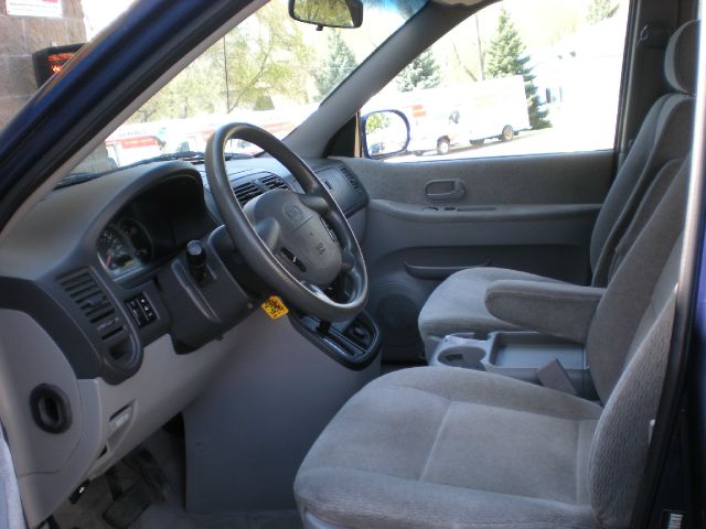 Kia Sedona 2005 photo 9