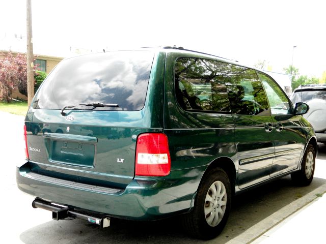 Kia Sedona 2005 photo 18