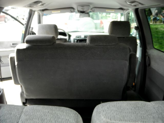 Kia Sedona 2005 photo 6