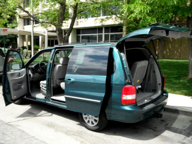 Kia Sedona 2005 photo 8