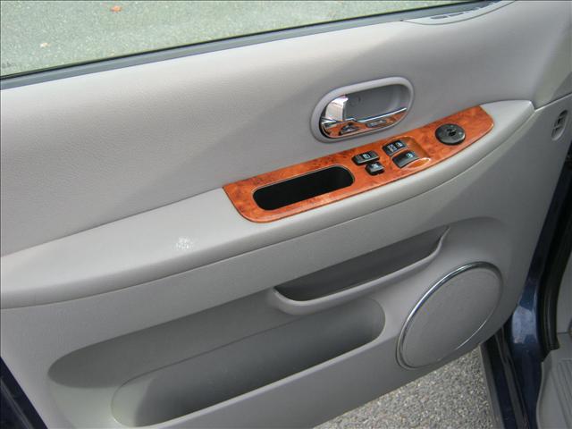 Kia Sedona 2005 photo 1