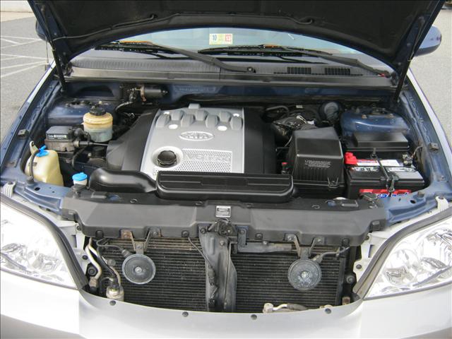 Kia Sedona 2005 photo 3