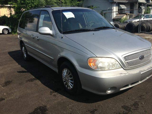 Kia Sedona 2005 photo 2