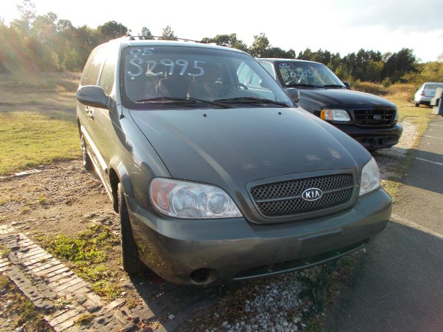 Kia Sedona 2005 photo 4