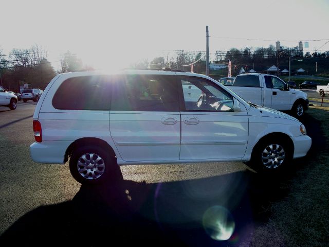 Kia Sedona 2005 photo 2