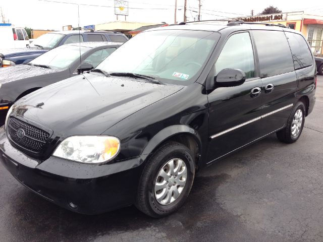 Kia Sedona 2005 photo 4