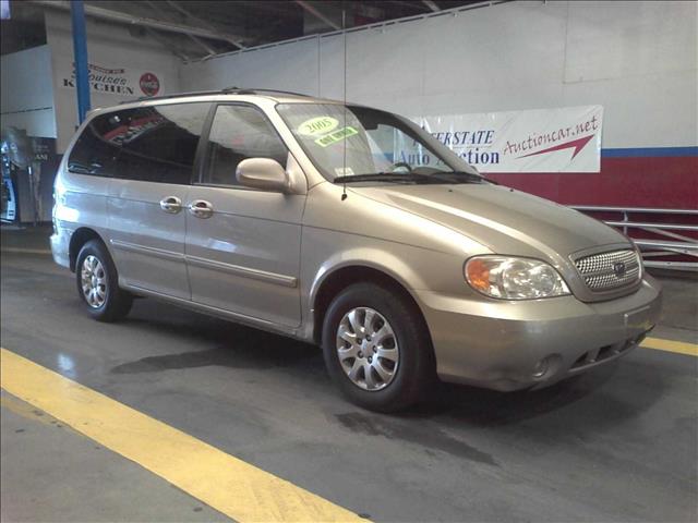 Kia Sedona 2005 photo 1