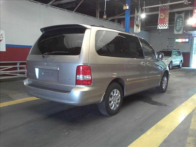 Kia Sedona 2005 photo 2