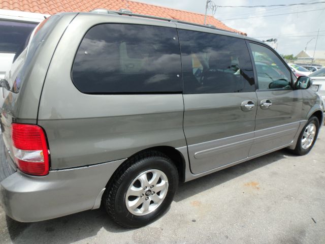 Kia Sedona 2005 photo 5