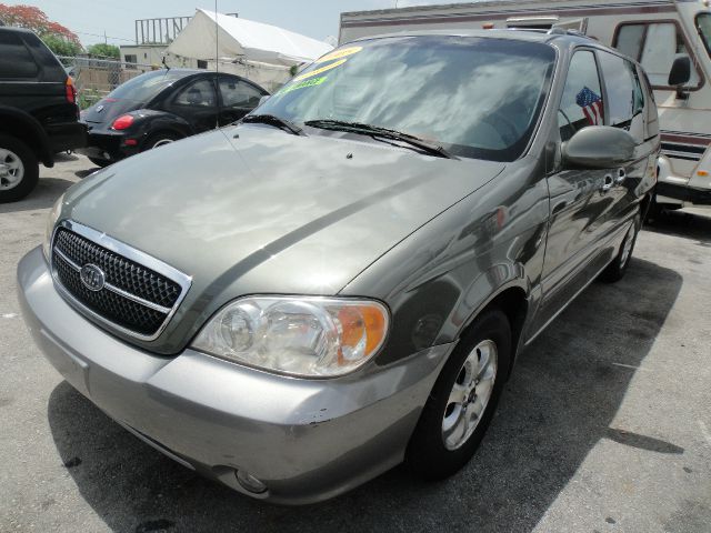 Kia Sedona 2005 photo 7