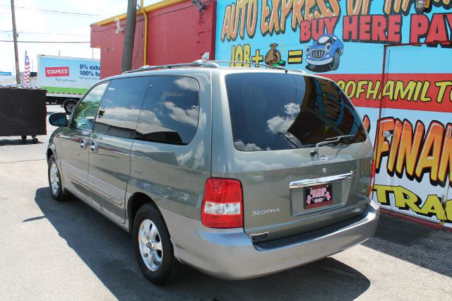 Kia Sedona 2005 photo 3