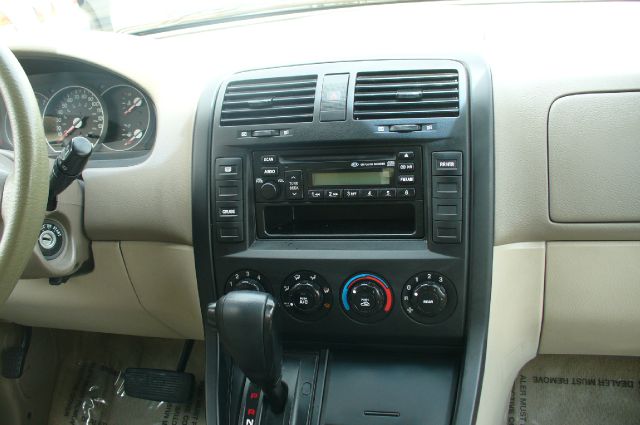 Kia Sedona 2005 photo 3