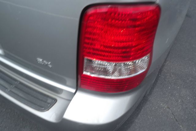 Kia Sedona 2005 photo 8