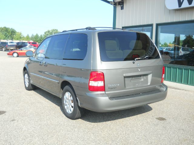 Kia Sedona 2005 photo 4