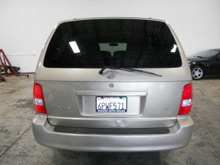 Kia Sedona 2005 photo 3