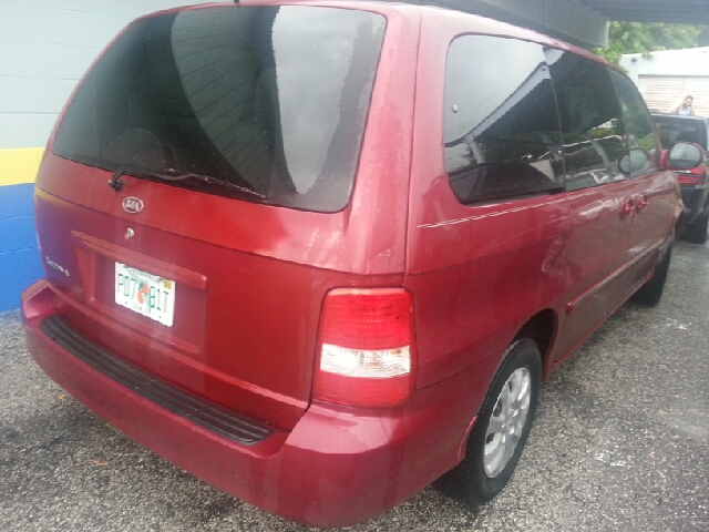 Kia Sedona 2005 photo 1