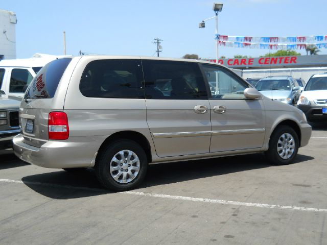 Kia Sedona 2005 photo 4