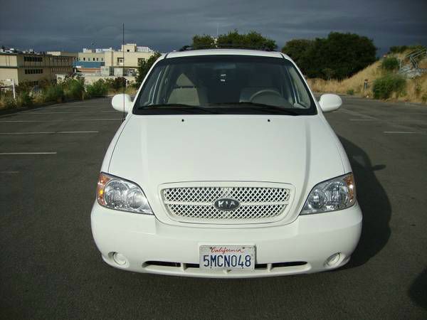 Kia Sedona 2005 photo 1