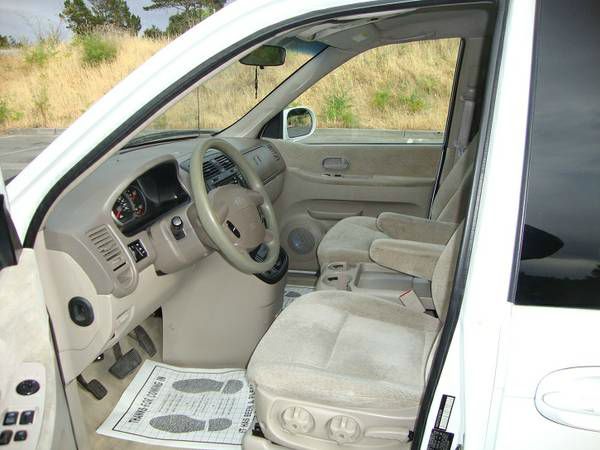 Kia Sedona 2005 photo 4