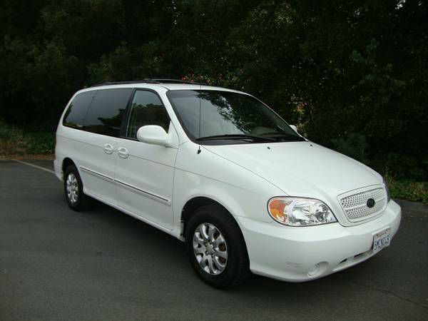 Kia Sedona 2005 photo 5