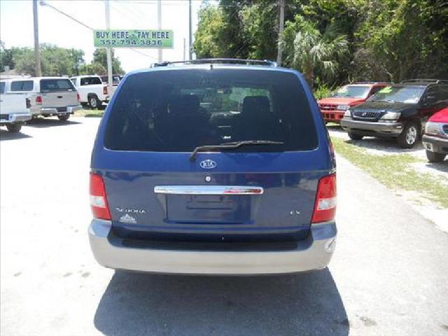 Kia Sedona 2005 photo 1