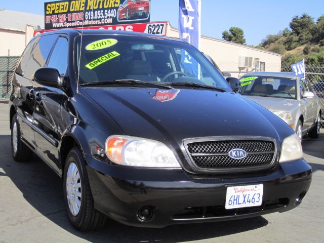 Kia Sedona Elk Conversion Van MiniVan