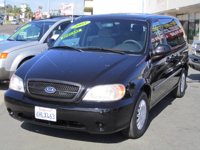 Kia Sedona 2005 photo 1