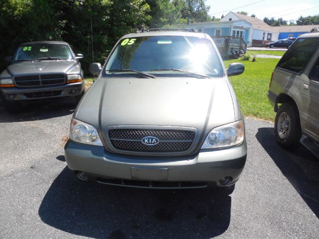 Kia Sedona 2005 photo 4