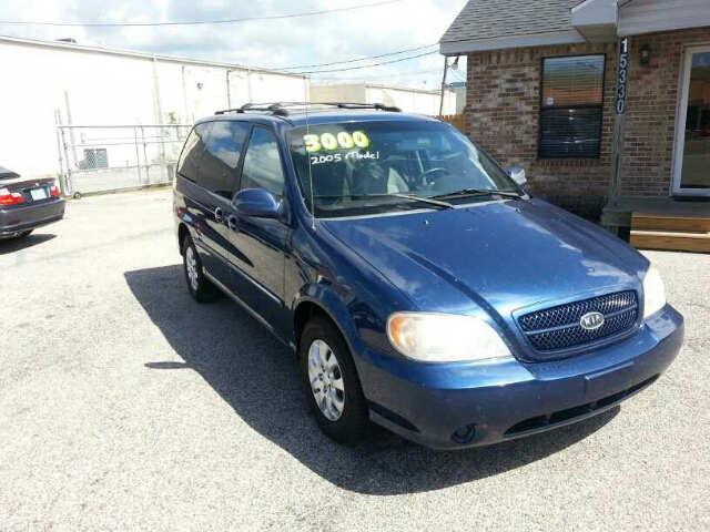 Kia Sedona 2005 photo 1