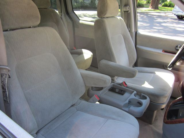 Kia Sedona 2005 photo 13