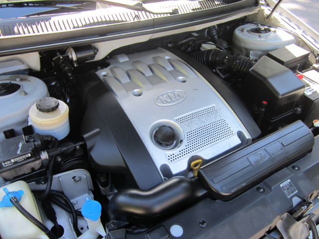 Kia Sedona 2005 photo 8