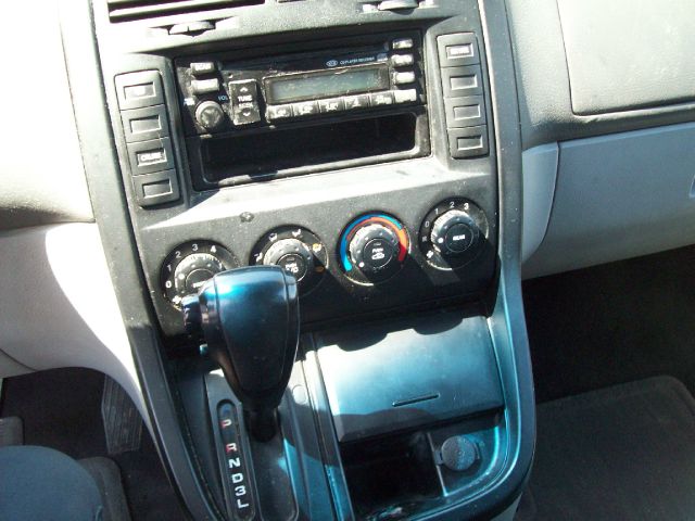 Kia Sedona 2005 photo 1