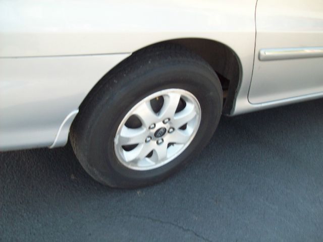 Kia Sedona 2005 photo 12