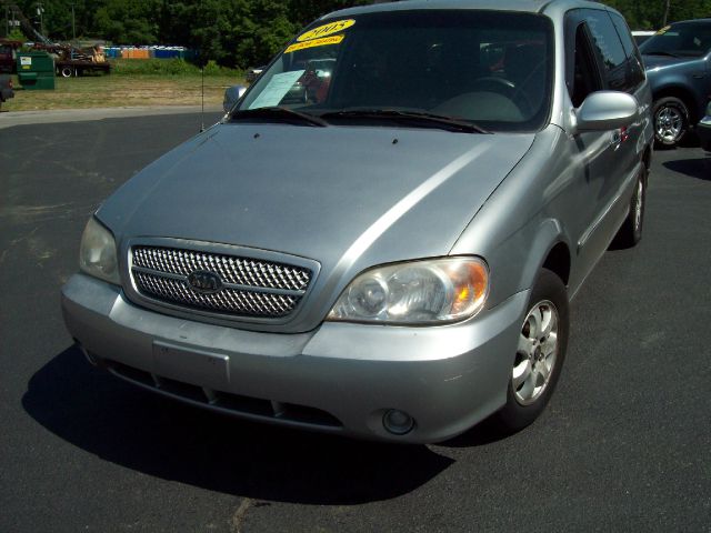 Kia Sedona 2005 photo 2