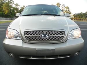 Kia Sedona 2005 photo 1