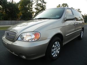 Kia Sedona 2005 photo 2