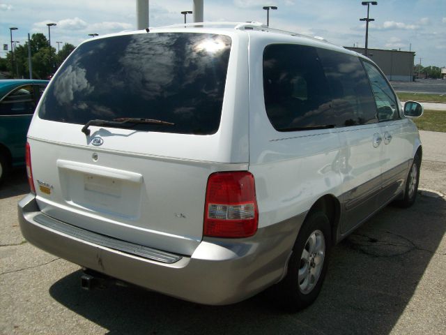 Kia Sedona Elk Conversion Van MiniVan