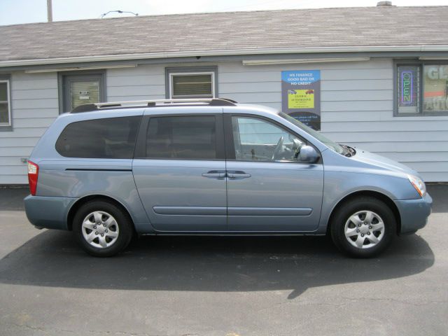 Kia Sedona Elk Conversion Van MiniVan