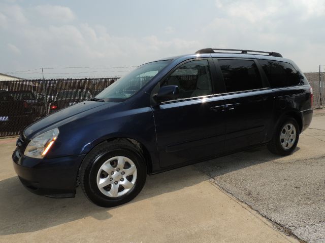 Kia Sedona Elk Conversion Van MiniVan