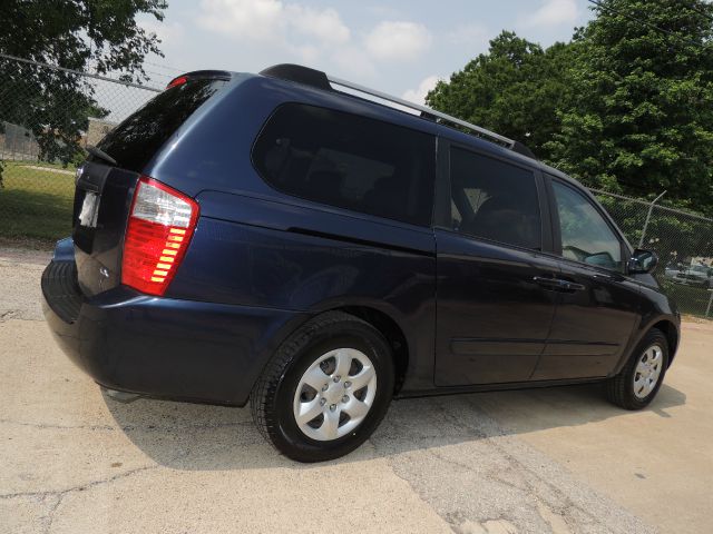 Kia Sedona 2006 photo 2