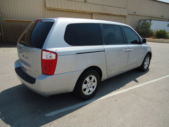 Kia Sedona 2006 photo 1