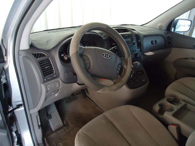 Kia Sedona 2006 photo 11