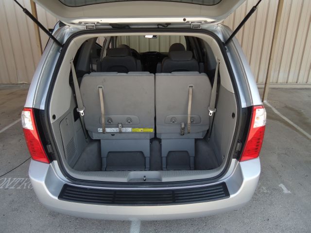 Kia Sedona 2006 photo 12