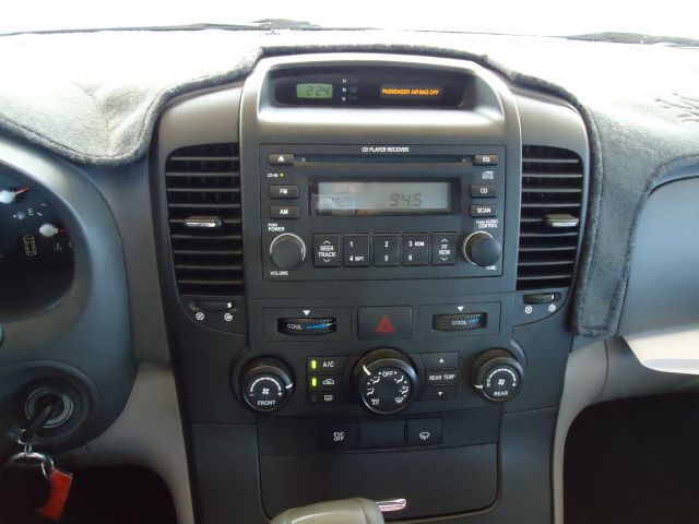 Kia Sedona 2006 photo 14