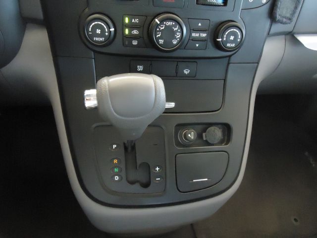 Kia Sedona 2006 photo 15