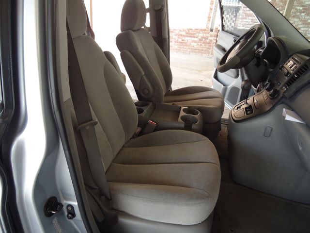 Kia Sedona 2006 photo 22