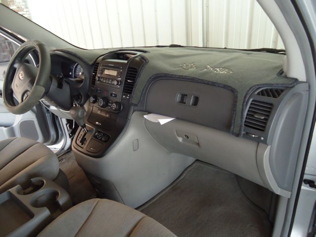 Kia Sedona 2006 photo 23