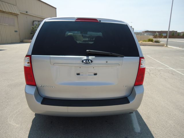 Kia Sedona 2006 photo 3